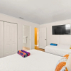 Отель Hot tub - 2 Miles to Beach - Pet Friendly, фото 6