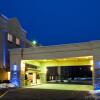 Отель Holiday Inn Express West Long Branch в Уэст-Лонг-Бранче