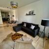 Отель Purer Luxus mit 2 Schlafzimmern, Balkon und Privat-Parkplatz, фото 11