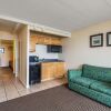 Отель Travelodge Suites Virginia Beach, фото 3
