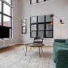 Отель Sosuite Corner 2BR Loft w W D Shared Roofdeck, фото 6