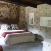 Отель Vallière Lodge в Илье-Комбре