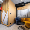 Отель Apartment for 6 With Sauna by Renters, фото 2
