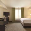 Отель Candlewood Suites Calgary Airport North, фото 4