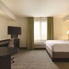 Отель Candlewood Suites Calgary Airport North, фото 8