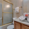 Отель Right at Home - Two Bedroom Cabin, фото 9