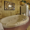 Отель Stream Of Love 374 - One Bedroom Cabin, фото 7