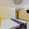 Отель SPOT ON 62734 Hotel Sarfaraz Palace, фото 4