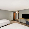 Отель Tru By Hilton Syracuse North Airport Area, фото 31