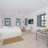 Отель MyCrown Suite, Luxurious apartment with sea view located at the port of Hydra, фото 5