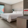 Отель Avid Hotel Macon North, an IHG Hotel, фото 13