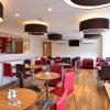 Отель Travelodge London Raynes Park, фото 20