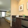 Отель Holiday Inn Express And Suites - Vernon, an IHG Hotel, фото 38
