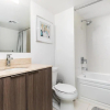 Отель Upscale & Modern 1bd + Den in heart of Downtown!, фото 9