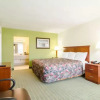 Отель Rodeway Inn & Suites Greensboro Southeast, фото 26