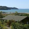 Отель Abel Tasman Ocean View Chalet, фото 22