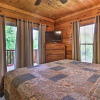 Отель Sevierville Cabin w/ Games, Hot Tub & 4 King Beds!, фото 21