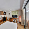 Отель Aqua Bamboo Ocean-view Balcony Pool & Spa Studio Bedroom Hotel Room, фото 9