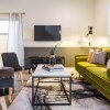 Отель 3BR East Side Urban Retreat, фото 3