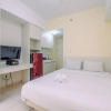 Отель Cozy Stay Studio At 3Rd Floor Springlake Summarecon Bekasi Apartment, фото 2