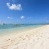 Отель Veloutier Blanc Beachfront Villa by StayMauritius, фото 12