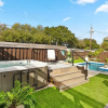 Отель Pool Hottub 5 Miles Clearwater IRB Pet Friendly, фото 24
