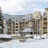 Отель Whistler Premier - Upper Village Area, фото 1