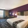 Отель La Quinta Inn & Suites by Wyndham Dallas Northeast-Arboretum, фото 25