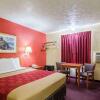 Отель Econo Lodge Interstate 35 Exit 183, фото 3
