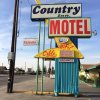 Отель Country Inn Motel в Бейкерсфилде