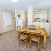 Отель Collendina Unit 15 - Little Beach, фото 10