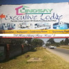Отель Lindsay Executive Lodge, фото 1