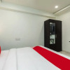 Отель OYO 42608 Hotel A5, фото 30