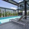 Отель Stylish Salt Pool Villa Sunset Garden 5, фото 16