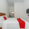Отель RedDoorz Syariah near Exit Toll Jatiwarna 2, фото 3