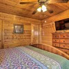 Отель Sevierville Cabin w/ Games, Hot Tub & 4 King Beds!, фото 12