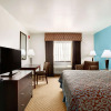 Отель Days Inn & Suites by Wyndham Conroe North, фото 6
