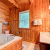 Отель Scenic Solitude 1 Bedroom Home with Hot Tub, фото 10