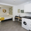 Отель Kiwi & Tropycal Apartment, фото 7