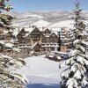 Отель Bachelor Gulch Ritz-carlton Studio Mountain Residence With Ski in, Ski out Access, Hot Tub, and Full в Бивер-Крике