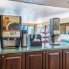 Отель Econo Lodge Inn & Suites, фото 26