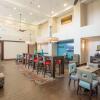 Отель Hampton Inn & Suites Dayton-Airport, фото 19