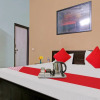 Отель OYO Flagship 70265 Hotel Decent Stay, фото 25