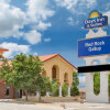 Отель Days Inn & Suites Red Rock-Gallup в Гэллапе