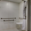 Отель Holiday Inn Express & Suites Jackson Downtown - Coliseum, an IHG Hotel, фото 10