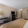 Отель Baymont Inn and Suites Lawrence, фото 3