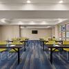 Отель Holiday Inn Express & Suites Shawnee, an IHG Hotel, фото 18