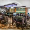 Отель La Quinta Inn & Suites by Wyndham Memphis Airport Graceland, фото 13