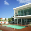 Отель Beachfront Upscale House in Telchac, фото 1