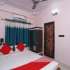 Отель OYO 25018 Saanvi , фото 23